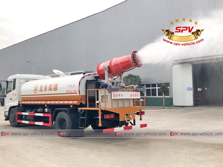 Disinfectant Spraying Truck Dongfeng - Spraying 02